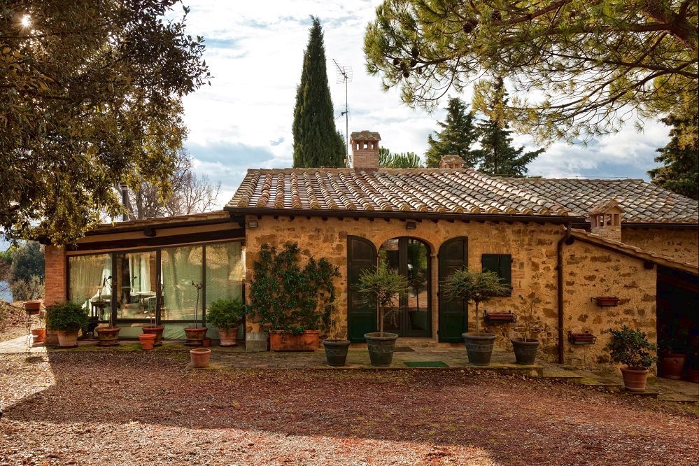 Charming Tuscan stone-house very close to Montalcino