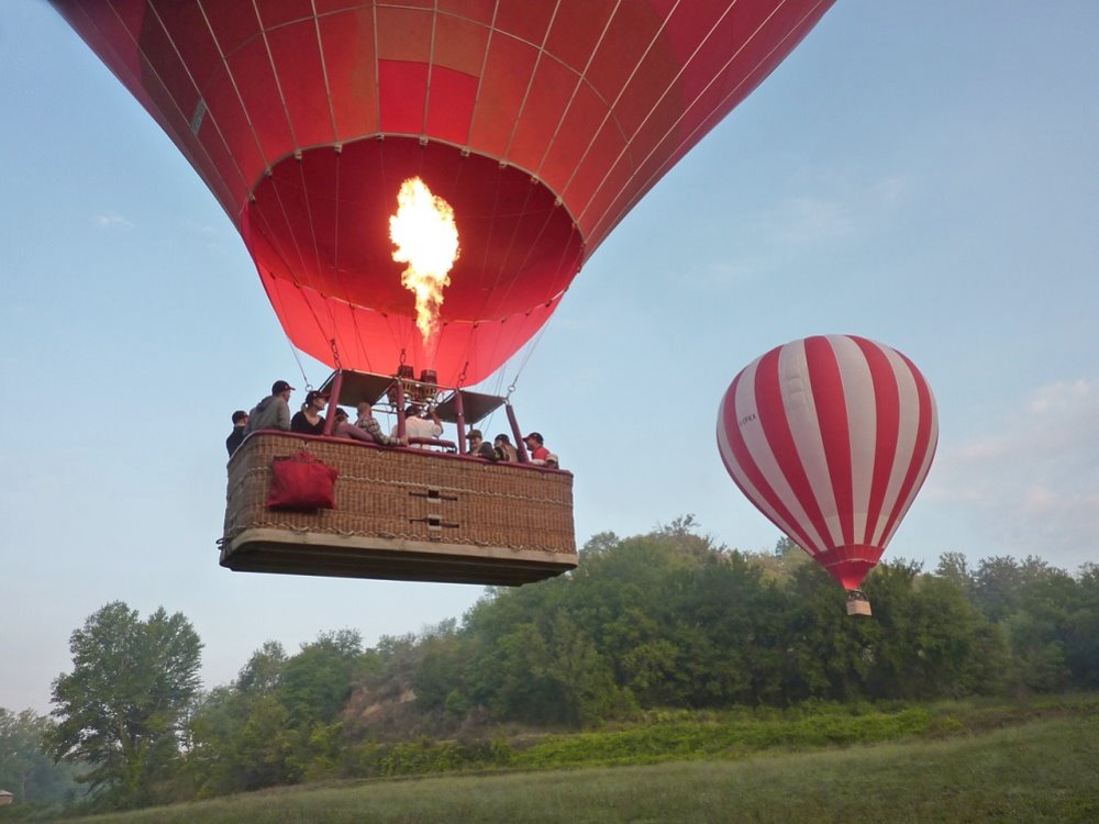 FLOATING OVER VAL D'ORCIA...